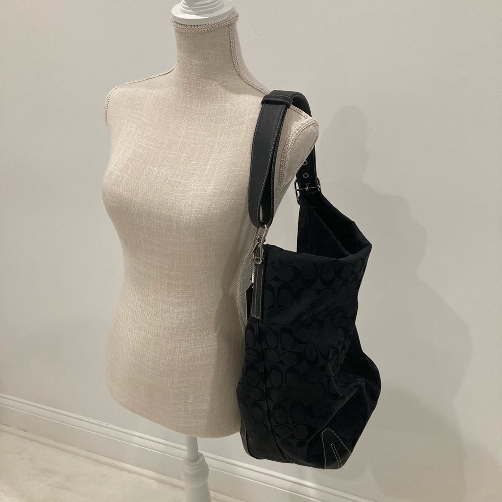 Coach Black signature canvas bucket bag purse - Picture 4 of 12